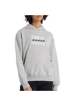 Bluza damska New Balance WT51519AG - szara ze sklepu streetstyle24.pl w kategorii Bluzy damskie - zdjęcie 187561935