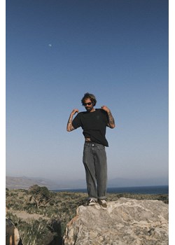 Tides And Minds Tee - Acid Black ze sklepu Surf Inc w kategorii T-shirty męskie - zdjęcie 187566499