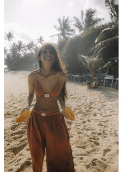 Cupro Loose Pants - Copper ze sklepu Surf Inc w kategorii Spodnie damskie - zdjęcie 187566898