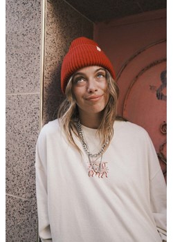 Very Cash Beanie - Formula Red ze sklepu Surf Inc w kategorii Czapki zimowe damskie - zdjęcie 187567306