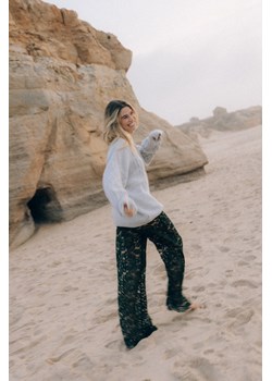 Sheer Lace Pants - Green Queen ze sklepu Surf Inc w kategorii Spodnie damskie - zdjęcie 187568729