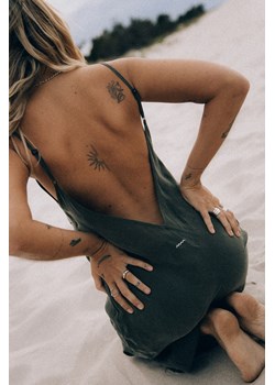 Twisted Ankle Dress - Olive ze sklepu Surf Inc w kategorii Sukienki - zdjęcie 187569635