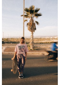 Slouchy Joggers - Deep Purple ze sklepu Surf Inc w kategorii Spodnie damskie - zdjęcie 187569988