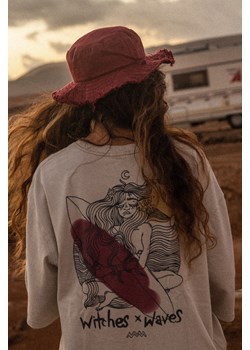 WITCHES x WAVES Tee - Dirty White ze sklepu Surf Inc w kategorii Bluzki damskie - zdjęcie 187571856