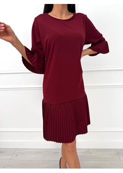 Bordowa Sukienka z Plisowanymi Wstawkami ze sklepu ModnaKiecka.pl w kategorii Sukienki - zdjęcie 187577027