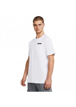 Męski t-shirt z nadrukiem Under Armour UA HW Armour Label SS - biały ze sklepu Sportstylestory.com w kategorii T-shirty męskie - zdjęcie 187580199