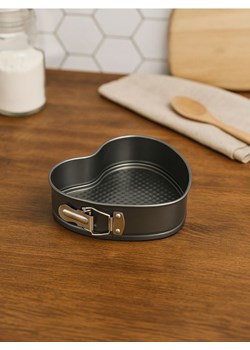 Sinsay - Forma do pieczenia w kształcie serca - szary ze sklepu Sinsay w kategorii Akcesoria do pieczenia - zdjęcie 187581128