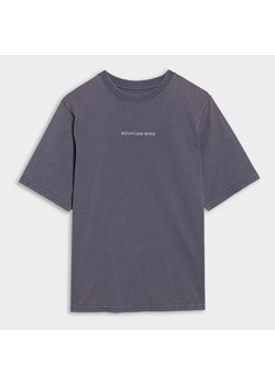 Chłopięcy t-shirt z nadrukiem 4F 4FJWSS25TTSHM1879 - niebieski ze sklepu Sportstylestory.com w kategorii T-shirty chłopięce - zdjęcie 187592416