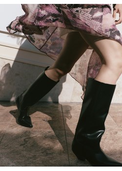 Reserved - Skórzane kozaki z przeszyciami - czarny ze sklepu Reserved w kategorii Kozaki damskie - zdjęcie 187595838