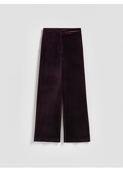 Reserved - Welurowe spodnie - ciemnofioletowy ze sklepu Reserved w kategorii Spodnie damskie - zdjęcie 187596307