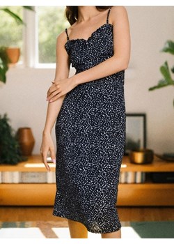 Sinsay - Sukienka midi na ramiączkach z ozdobnym dekoltem - wielobarwny ze sklepu Sinsay w kategorii Sukienki - zdjęcie 187597418