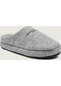 Tommy Hilfiger Ocieplane obuwie domowe ze sklepu Gomez Fashion Store w kategorii Kapcie męskie - zdjęcie 187598336