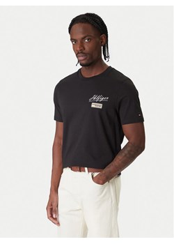 Tommy Hilfiger T-Shirt Modern Ath Graphic MW0MW41471 Czarny Regular Fit ze sklepu MODIVO w kategorii T-shirty męskie - zdjęcie 187598519