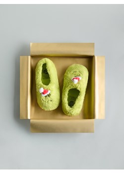 Reserved - Kapcie Grinch - zielony ze sklepu Reserved w kategorii Kapcie dziecięce - zdjęcie 187603045