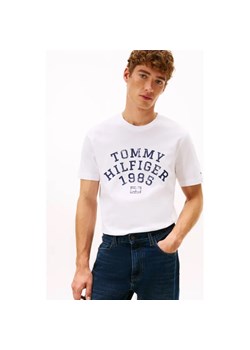 Tommy Hilfiger T-shirt | Regular Fit ze sklepu Gomez Fashion Store w kategorii T-shirty męskie - zdjęcie 187606667