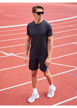 Sinsay - Szorty sportowe - czarny ze sklepu Sinsay w kategorii Spodenki męskie - zdjęcie 187609926