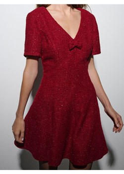 Sinsay - Elegancka sukienka mini z ozdobną kokardą - bordowy ze sklepu Sinsay w kategorii Sukienki - zdjęcie 187610105