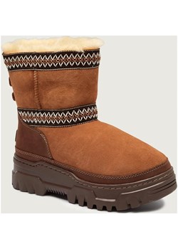 UGG Śniegowce CLASSIC MINI TRAILGAZER | shearling | zamsz ze sklepu Gomez Fashion Store w kategorii Śniegowce damskie - zdjęcie 187612178