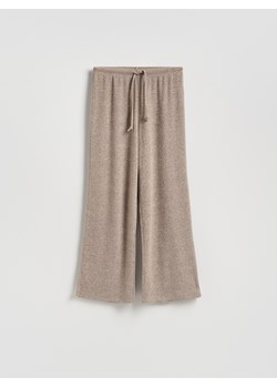 Reserved - Dzianinowe spodnie z wiązaniem - brązowy ze sklepu Reserved w kategorii Spodnie damskie - zdjęcie 187616649