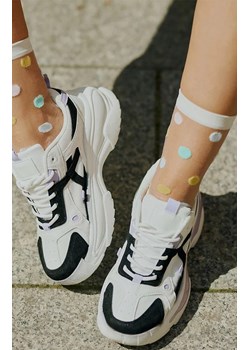 Cienkie skarpetki w kropki ecru-żółty Punta, Kolor ecru-żółty, Rozmiar 35-38, Gabriella ze sklepu Intymna w kategorii Skarpetki damskie - zdjęcie 187621458