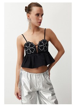 trendyol Top w kolorze czarnym ze sklepu Limango Polska w kategorii Bluzki damskie - zdjęcie 187626447