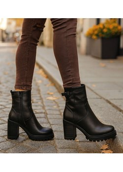 Czarne botki zimowe na grubym obcasie /E8-1 18558 G388/ ze sklepu Pantofelek24.pl w kategorii Botki - zdjęcie 187630849