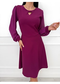 Fioletowa Rozkloszowana Sukienka ze sklepu ModnaKiecka.pl w kategorii Sukienki - zdjęcie 187635666