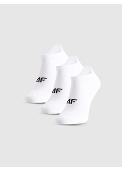 Dziewczęce skarpetki treningowe (3-pack) 4F 4FJWMM00UFSOF260 - białe ze sklepu Sportstylestory.com w kategorii Skarpetki dziecięce - zdjęcie 187642149