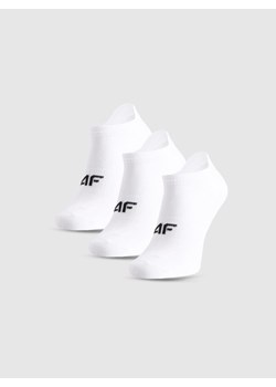 Chłopięce skarpetki treningowe (3-pack) 4F 4FJWMM00UFSOM261 - białe ze sklepu Sportstylestory.com w kategorii Skarpetki dziecięce - zdjęcie 187642167