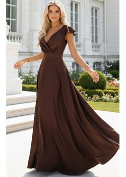 Satynowa długa suknia z dekoltem czekoladowa 411-15 CRYSTAL, Kolor czekoladowy, Rozmiar L, Numoco ze sklepu Primodo w kategorii Sukienki - zdjęcie 187642515