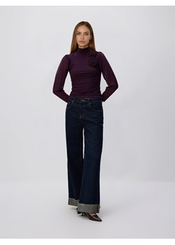 Reserved - Bluzka z kwiatową aplikacją - ciemnofioletowy ze sklepu Reserved w kategorii Bluzki damskie - zdjęcie 187645066