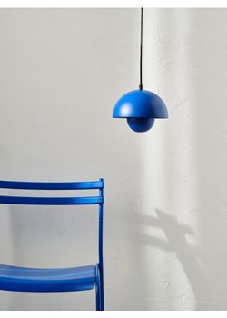 Sinsay - Metalowa lampka wisząca LED o półkulistym kloszu - granatowy ze sklepu Sinsay w kategorii Lampy wiszące - zdjęcie 187646108