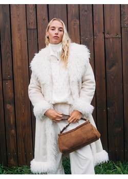 Reserved - Płaszcz ze sztucznym futrem - złamana biel ze sklepu Reserved w kategorii Płaszcze damskie - zdjęcie 187647188