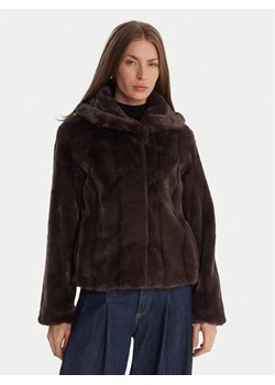 Guess Futro W0BL0N WDCH0 Brązowy Regular Fit ze sklepu MODIVO w kategorii Futra damskie - zdjęcie 187648877