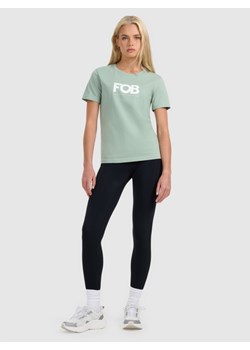 Damski t-shirt z nadrukiem 4F 4FWAW25TTSHF3117 - zielony ze sklepu Sportstylestory.com w kategorii Bluzki damskie - zdjęcie 187649875