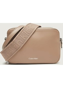 Calvin Klein Listonoszka ze sklepu Gomez Fashion Store w kategorii Listonoszki - zdjęcie 187664697