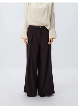 Reserved - Spodnie z szerokimi nogawkami - ciemnobrązowy ze sklepu Reserved w kategorii Spodnie damskie - zdjęcie 187666327