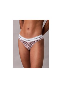 Calvin Klein Underwear Stringi ze sklepu Gomez Fashion Store w kategorii Majtki damskie - zdjęcie 187668955