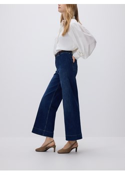 Reserved - Jeansy z paskiem - niebieski ze sklepu Reserved w kategorii Jeansy damskie - zdjęcie 187669678