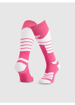 Damskie skarpety narciarskie 4F 4FWAW25UFSOF232 - różowe ze sklepu Sportstylestory.com w kategorii Skarpetki damskie - zdjęcie 187671565