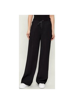 Marc Cain Spodnie WELKOM | Relaxed fit ze sklepu Gomez Fashion Store w kategorii Spodnie damskie - zdjęcie 187672665