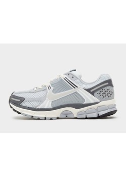 NIKE W ZOOM VOMERO 5 GCEL ze sklepu JD Sports  w kategorii Buty sportowe damskie - zdjęcie 187677815