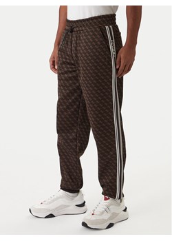 Guess Spodnie dresowe Z5BB19 K2042 Czarny Regular Fit ze sklepu MODIVO w kategorii Spodnie męskie - zdjęcie 187681075
