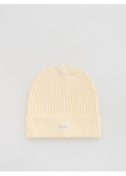 Reserved - Dzianinowa czapka z wiskozą - złamana biel ze sklepu Reserved w kategorii Czapki dziecięce - zdjęcie 187681658
