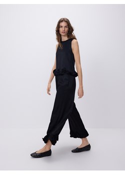 Reserved - Spodnie z wiskozy z falbankami - czarny ze sklepu Reserved w kategorii Spodnie damskie - zdjęcie 187683849
