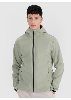 Męski softshell z kapturem 4F 4FWSS25TSOFM324 - zielony ze sklepu Sportstylestory.com w kategorii Kurtki męskie - zdjęcie 187686535