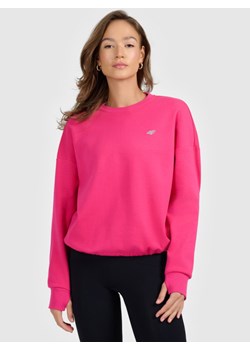 Damska bluza nierozpinana bez kaptura 4F 4FRAW25TSWSF2590 - różowa ze sklepu Sportstylestory.com w kategorii Bluzy damskie - zdjęcie 187686796