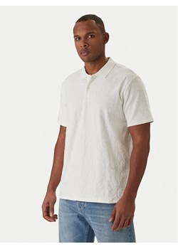 Guess Polo M6RP25 KCFE2 Écru Regular Fit ze sklepu MODIVO w kategorii T-shirty męskie - zdjęcie 187687486
