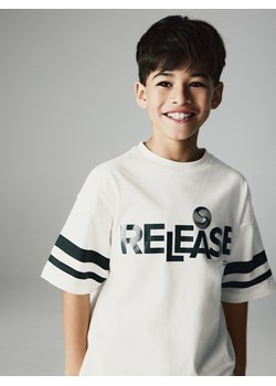 Reserved - T-shirt z nadrukiem - złamana biel ze sklepu Reserved w kategorii T-shirty chłopięce - zdjęcie 187691705