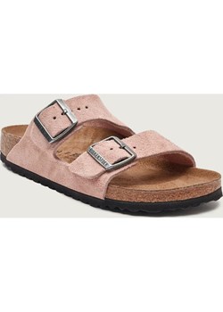 Birkenstock Klapki Arizona LEVE| narrow fit | zamsz ze sklepu Gomez Fashion Store w kategorii Klapki damskie - zdjęcie 187694407